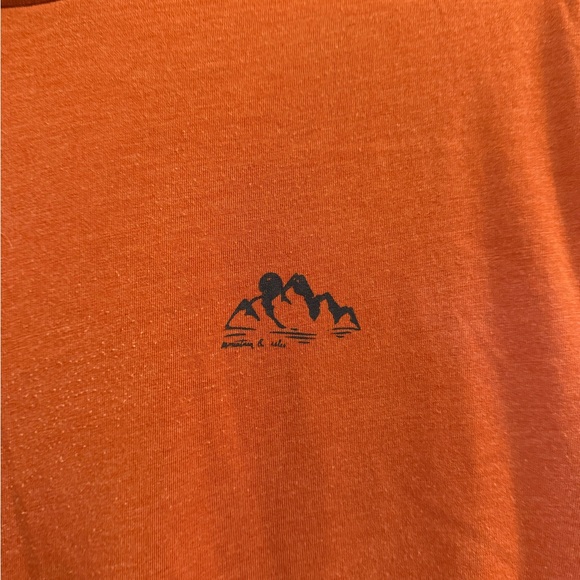 Graphic Tee - Picture 2 of 5